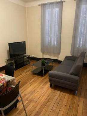 Bel appartement 2 chambres n4